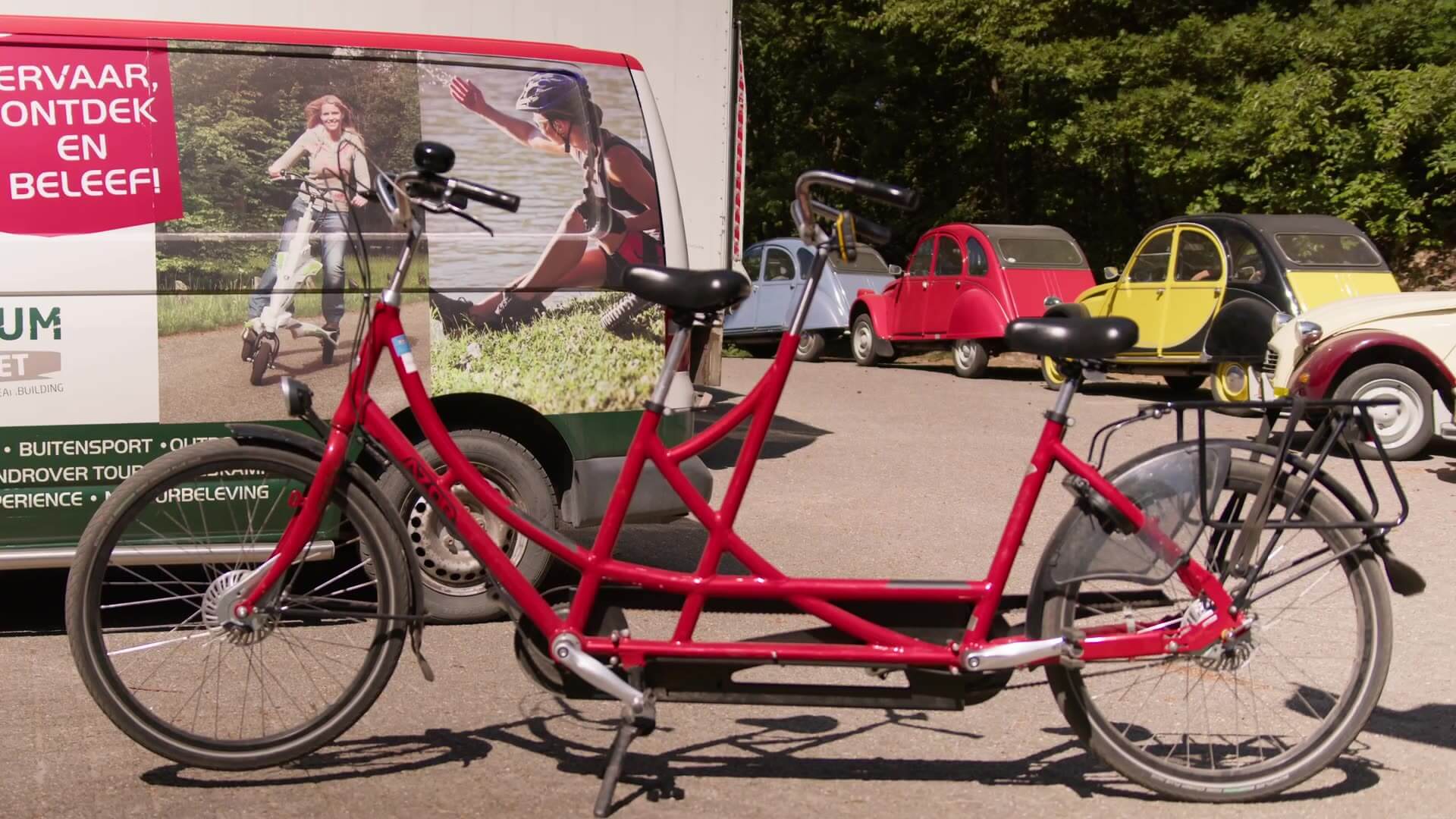 Geocache met verschillende voertuigen