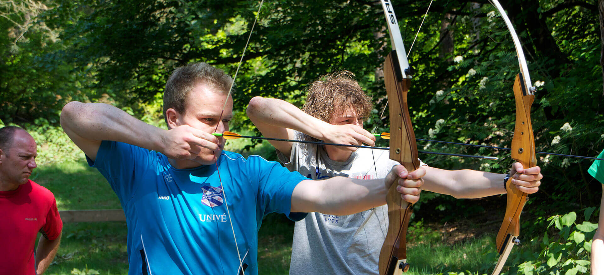 Klootschieten handboogschieten en lunch